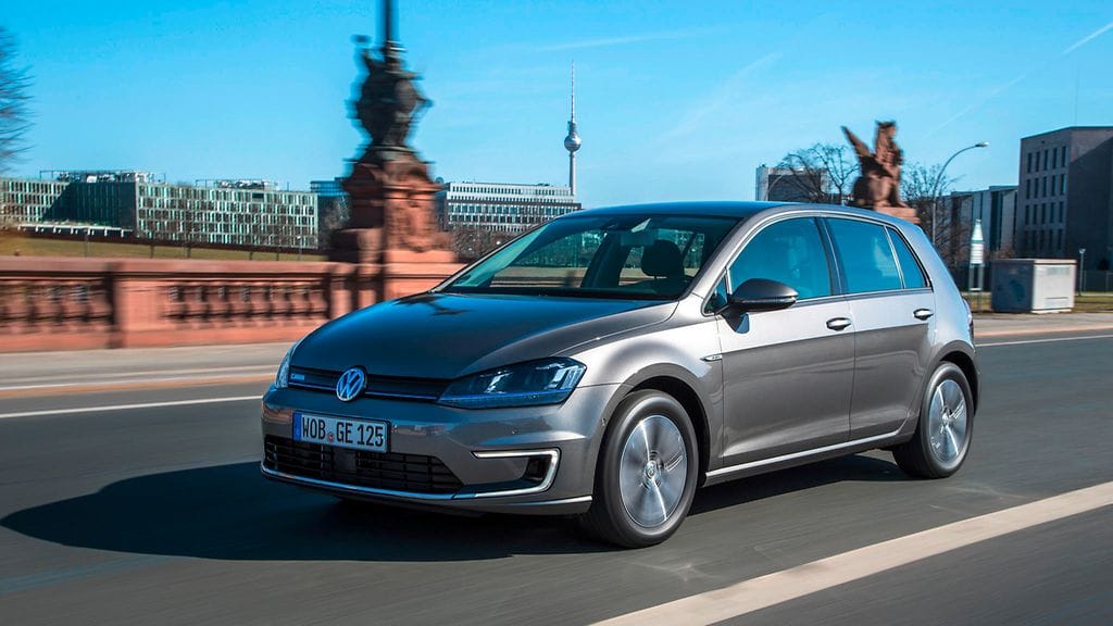 Kuvassa Volkswagen e-Golf.