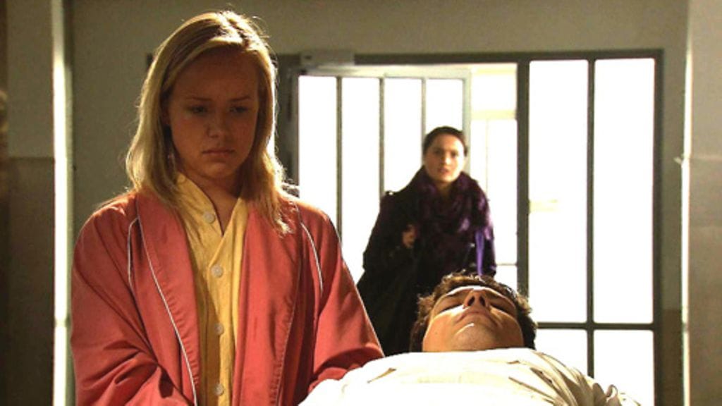 Salatut elämät – Peppi (Sara Säkkinen), Topi (Hannu Abonce) ja Heidi (Venla Savikuja).