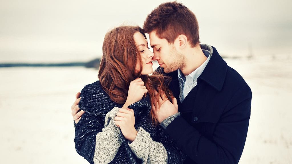 Katso kahdeksan merkkiä siitä, ettei hän koskaan lopeta rakastamasta sinua.