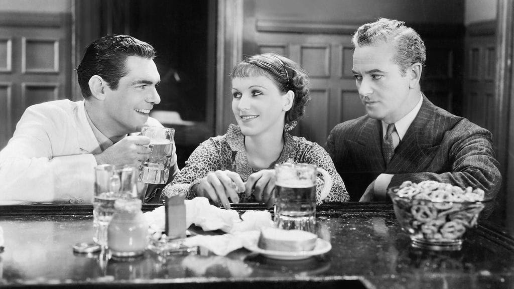 Osaatko ratkaista arvoituksen
: kuka katsoo ketäkin?