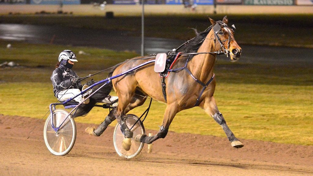 Axel Halm ja Emma Väre päättivät Teivon Toto5-rivin.