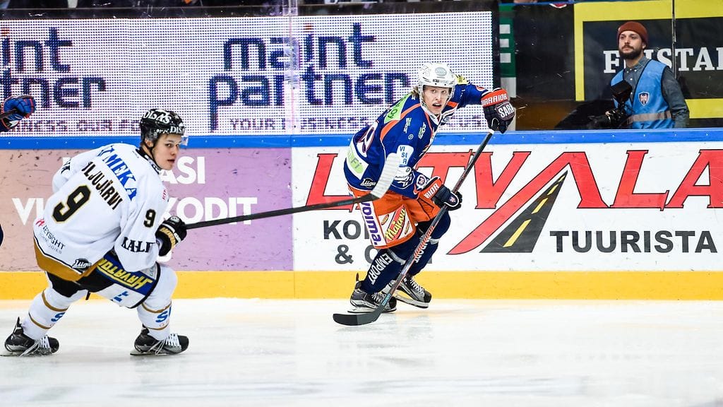Nuoret tähdet Jesse Puljujärvi ja Patrik Laine kohtaavat välierissä.