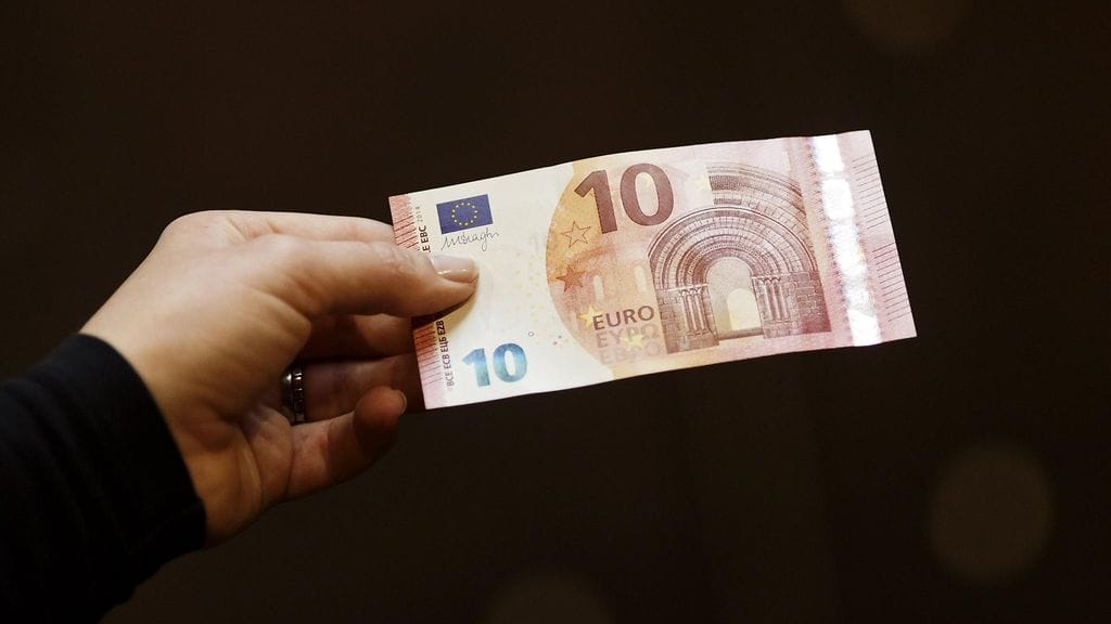 Suomen Pankki nosti ennustettaan selvästi ylöspäin.