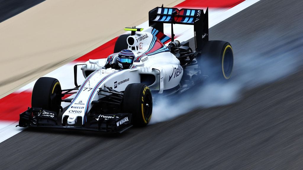 Valtteri Bottas perjantain vapaissa harjoituksissa Bahrainissa.