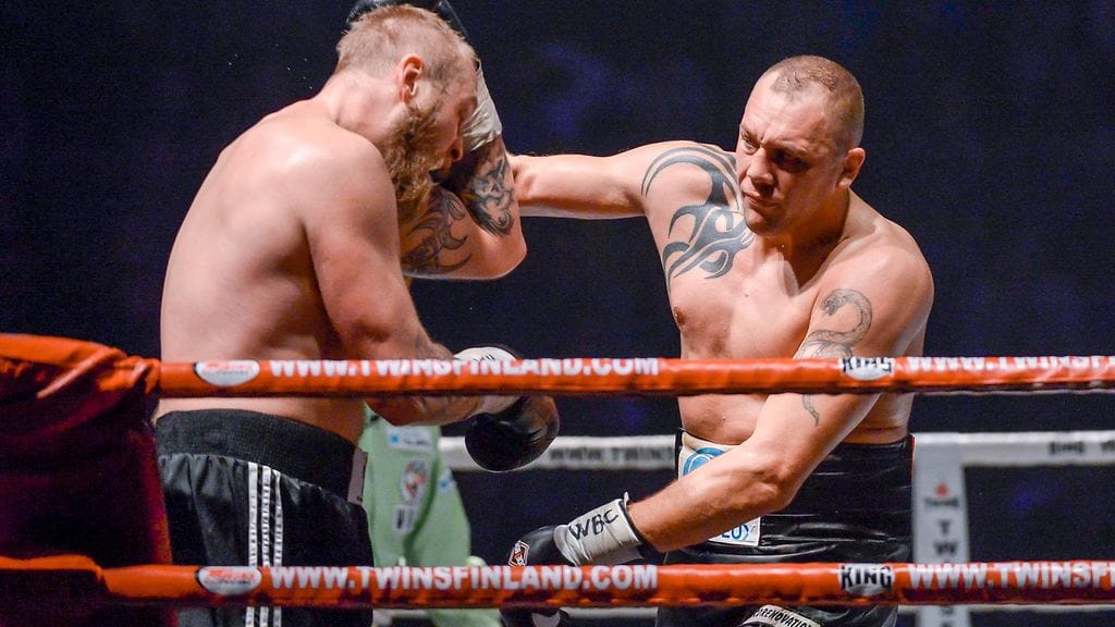 Robert Helenius ja Johann Duhaupas ottivat yhteen lauantaina Helsingissä.