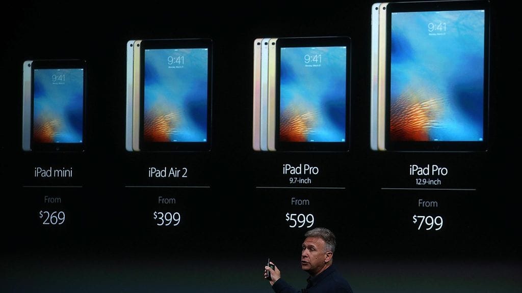 Uuden iPad Pron julkistustilaisuudessa maaliskuussa kello oli asetettu tuttuun aikaan.