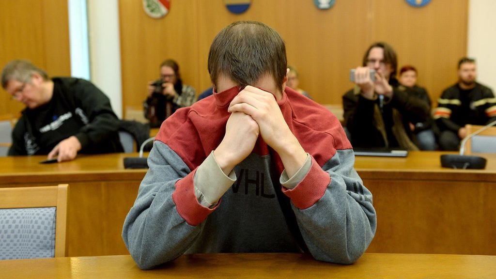 Tuusulan käräjäoikeus totesi 34-vuotiaan miehen syyntakeettomaksi 48-vuotiaan naisen murhaan.