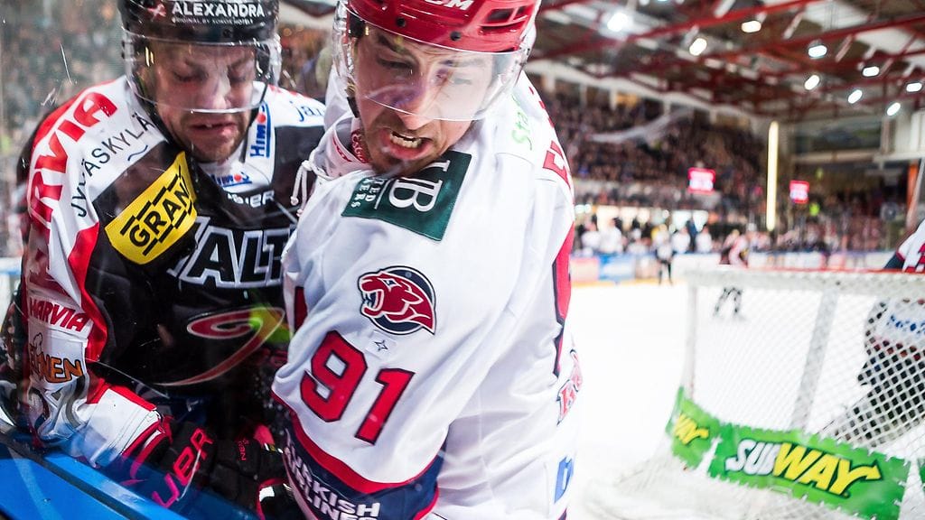 JYP putosi jääkiekon SM-liigan loppuotteluista hävittyään välierissä HIFK:lle.
