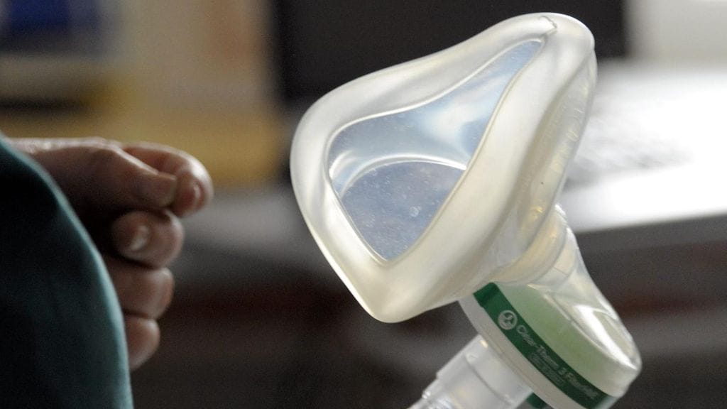 Ilokaasua työaikana käyttäneet kätilöt saivat kirjalliset varoitukset.