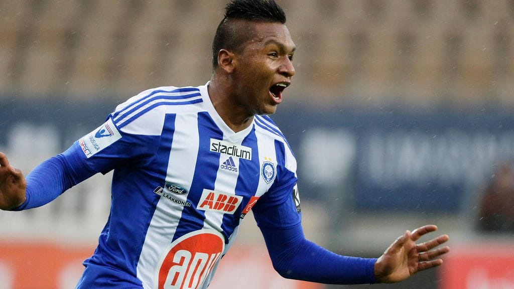 Alfredo Morelos iski HJK:n avausmaalin.