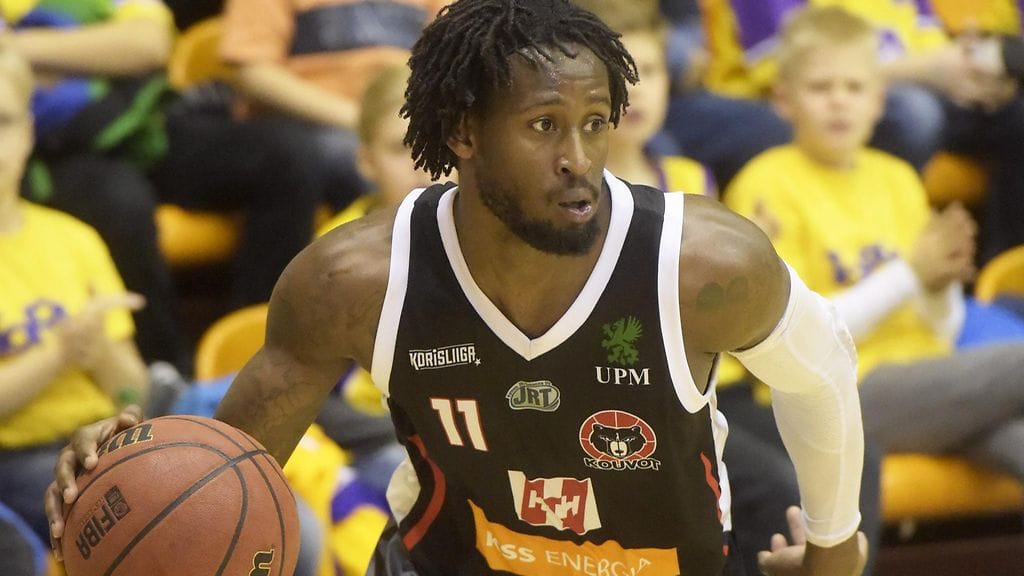 D.J. Richardson siivitti Kouvot välieriin.