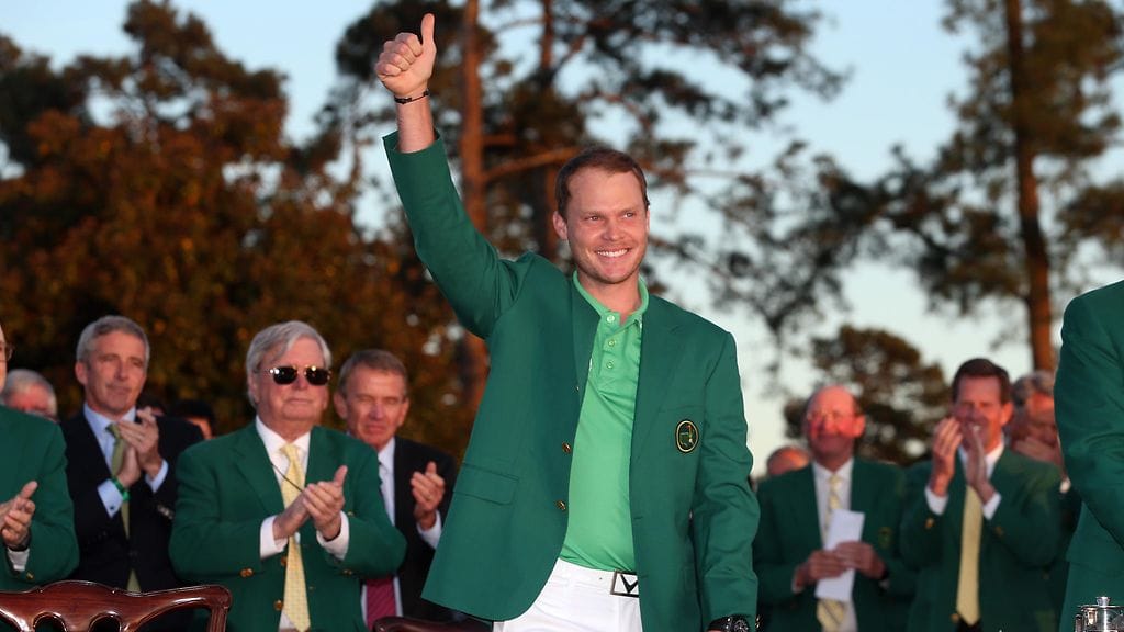 Danny Willett sai päälleen legendaarisen vihreän takin.