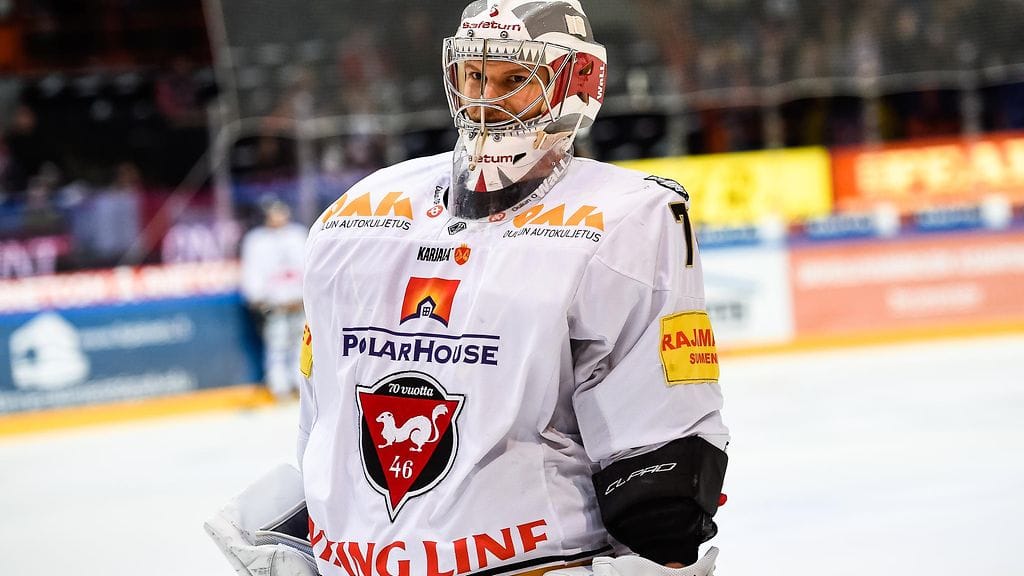 Sami Aittokallio on pelannut playoff-kiekkoa tänä keväänä vajaat 15 minuuttia. Kuva toisesta Tappara-kohtaamisesta.