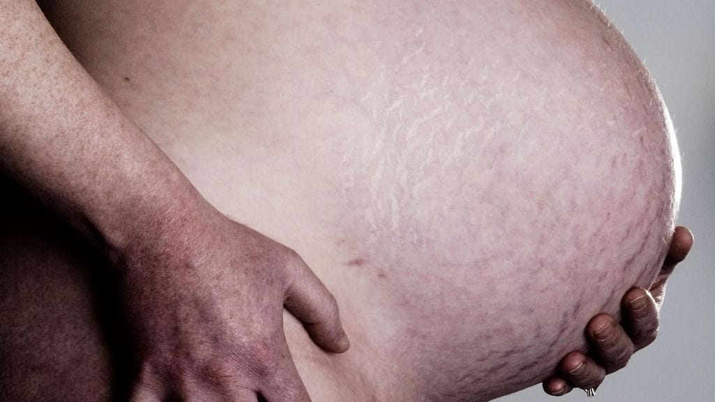 "Mitä sanoin vaimolleni, kun hänen kehonsa muuttui synnytyksen hälkeen? En niin mitään." Kuvituskuva.