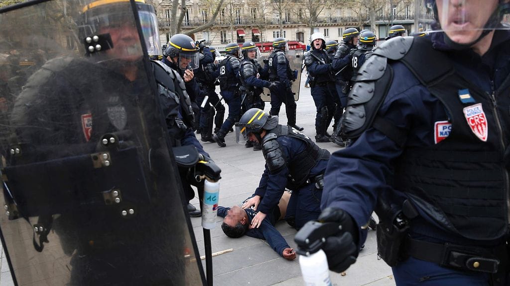 Nuit Debout pariisi mielenosoitus