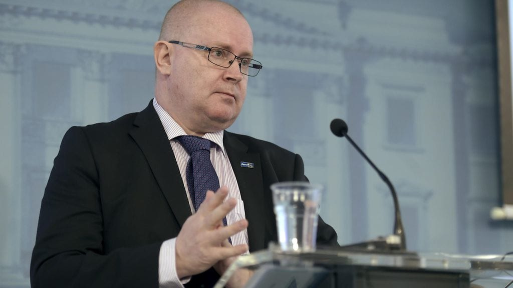 Oikeus- ja työministeri Jari Lindströmin (ps.) mukaan maahanmuuttajien kannustaminen yrittäjiksi on kaikkien etu.