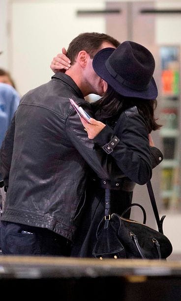 John McDaid ja Courteney Cox suutelevat