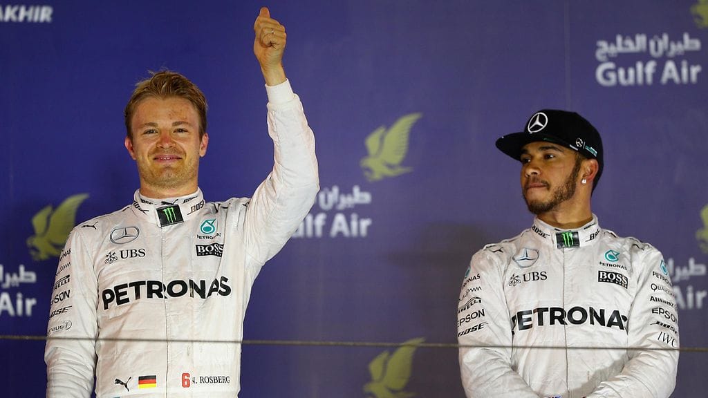 Lewis Hamilton on saanut kauden kolmessa ensimmäisessä kisassa seurata Nico Rosbergin juhlia.