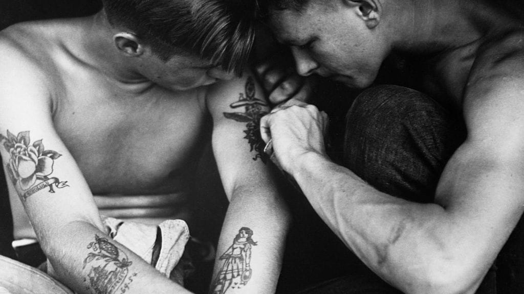 Tatuoidut merimiehet, 1944