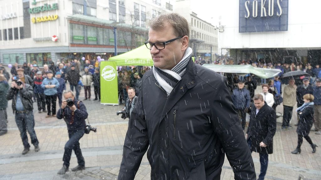 Velkastetson-yhtye häiriköi Sipilää Jyväskylässä 3