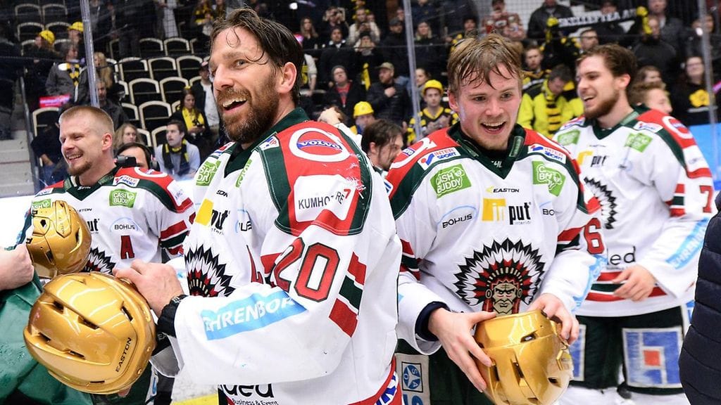 Artturi Lehkonen (oik.)