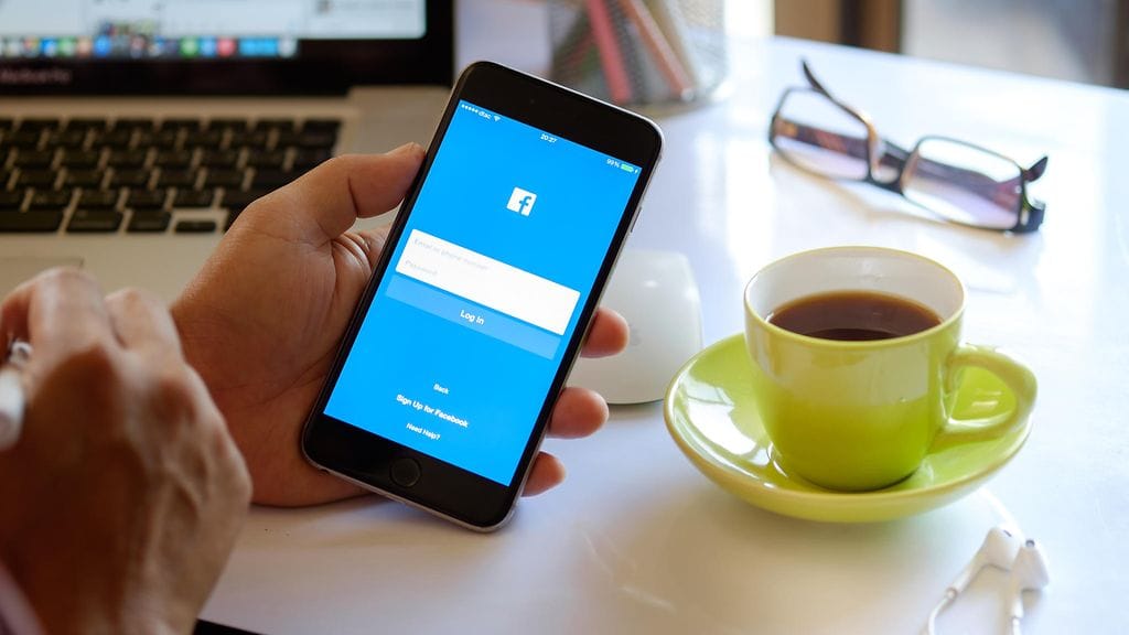 Facebook haluaa tarjota käyttäjilleen entistä monipuolisemmin artikkeleita luettavaksi.