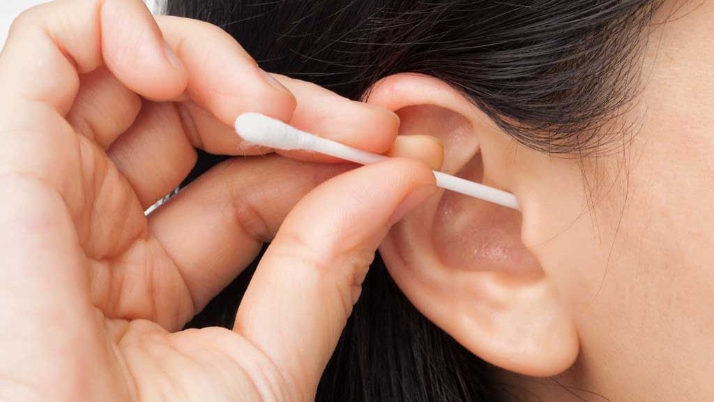 Vanupuikkoja ei pidä käyttää korvien putsaamiseen.
