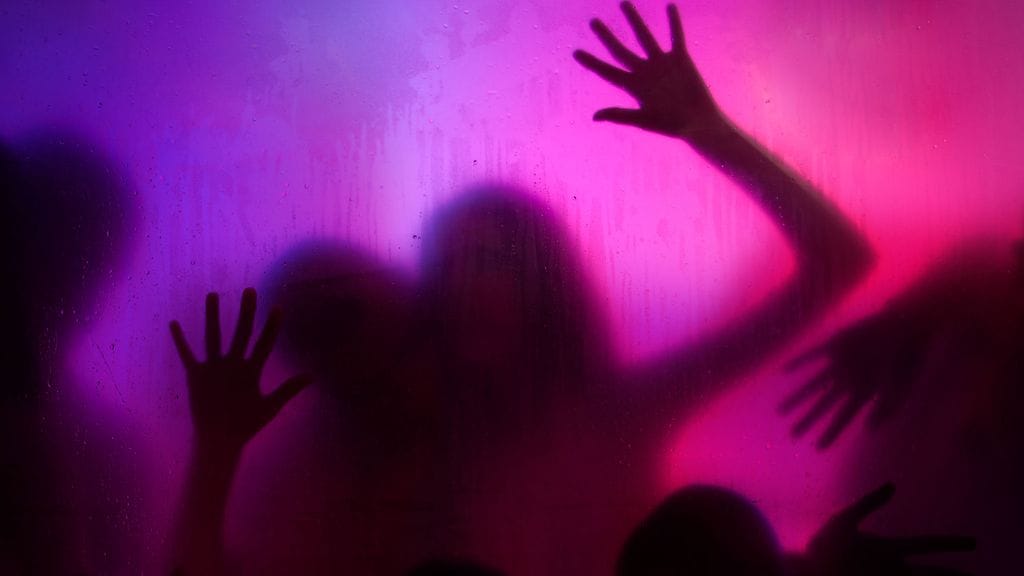 Monia ajatus niin monesta seksuaalisesta kohtaamisesta yhden illan aikana voi kauhistuttaa, mutta järjestäjät uskovat juhlien olevan turvallisempia kuin yökerhot. Kuvituskuva.