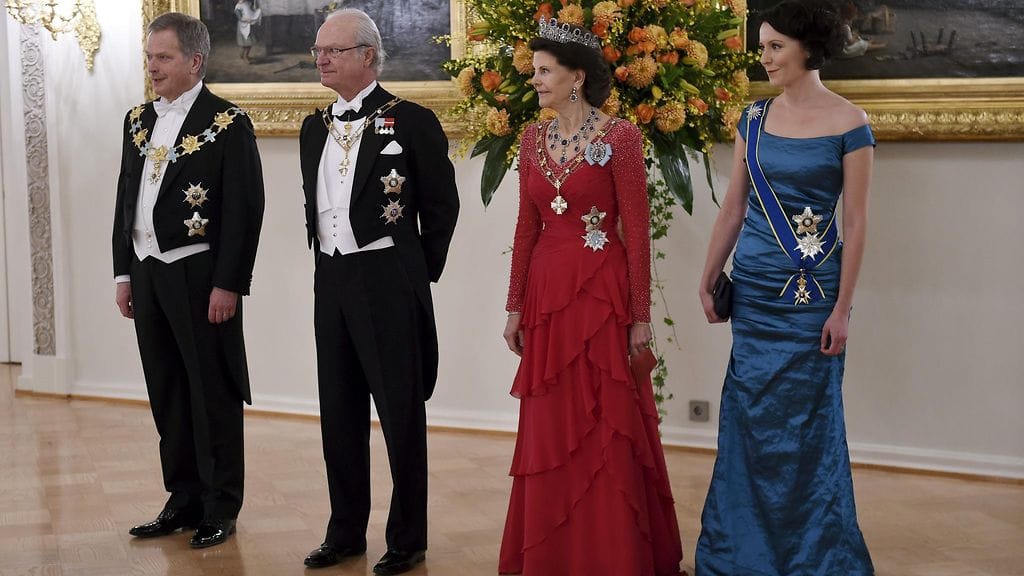 Ruotsin kuningaspari illallisti Helsingissä presidenttiparin vieraana Helsingissä maaliskuussa 2015.