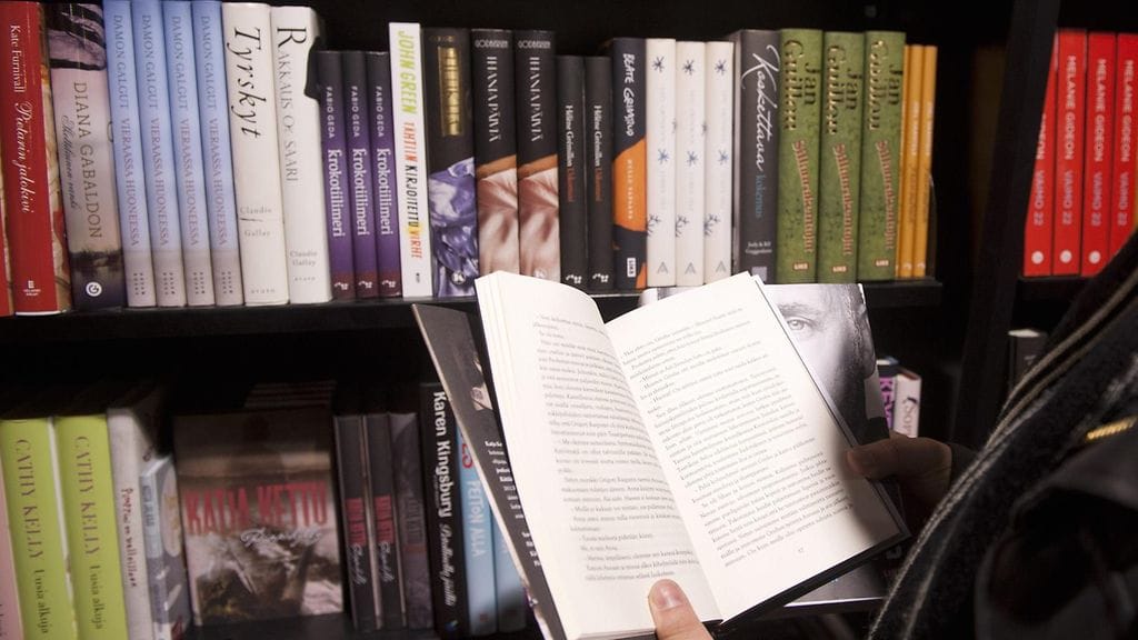 Valikoiman laajuus on kirjakauppojen elinehto,