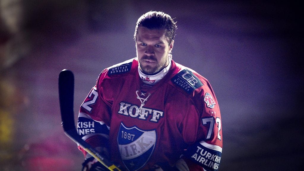 HIFK on tänään pahassa paikastta, mutta joukkueen hyökkääjä Siim Liivik lupailee vappujuhlia Helsinkiin.