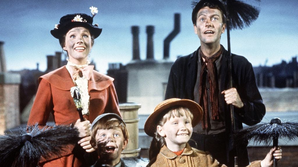 Maija Poppanen -musikaalin päätähdet rooliasuissaan vuonna 1964.