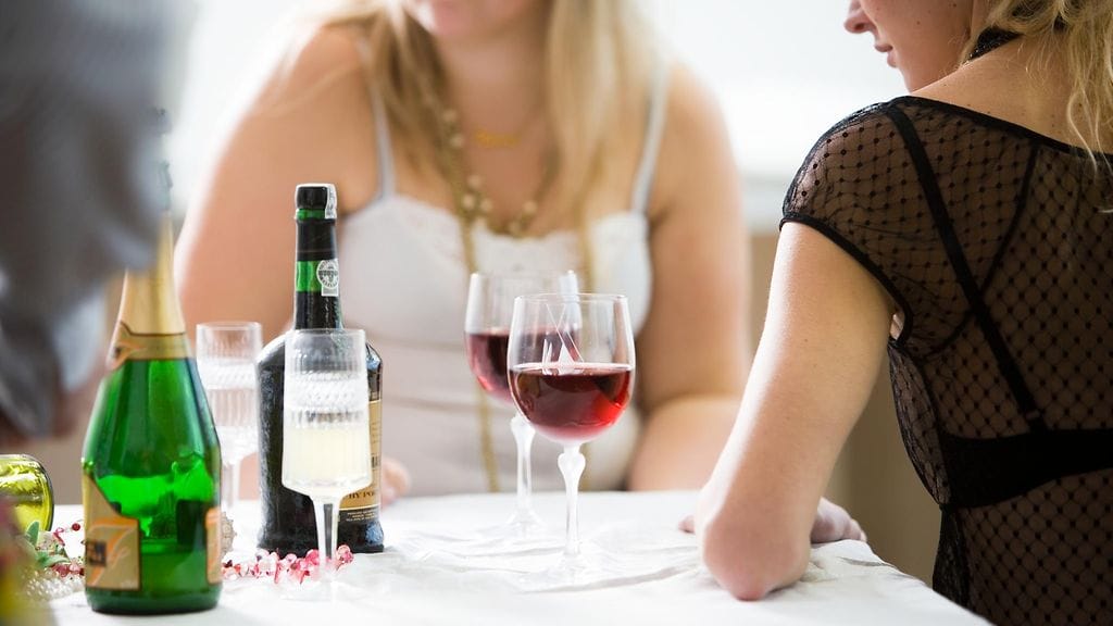 Jos nukahdit päihtyneenä, heräät todennäköisesti monta kertaa yön aikana.