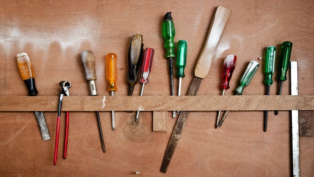 Jos suunnittelet pyöräilemään lähtöä Turun Kerttulinkadulta, tarkista ihmeessä aluksi että renkaasi ovat tiukasti kiinni, Lounais-Suomen poliisi viestittää.