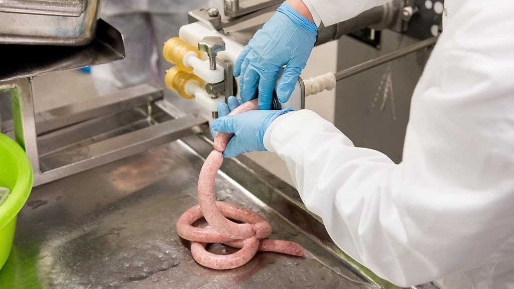 Poliisi on saanut loppuun esiselvityksen siitä, onko HKScanin eläinkuljetuksessa tai eläinten siirrossa tuotantotiloihin tapahtunut eläinten kaltoinkohtelua. Poliisin mukaan kaltoinkohtelua ei ole tapahtunut, eikä asiassa ole syytä epäillä rikosta.