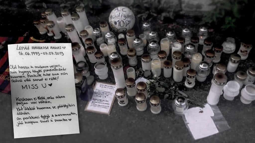 Reneä muistettiin kukin, kynttilöin ja värssyin kesällä 2013.