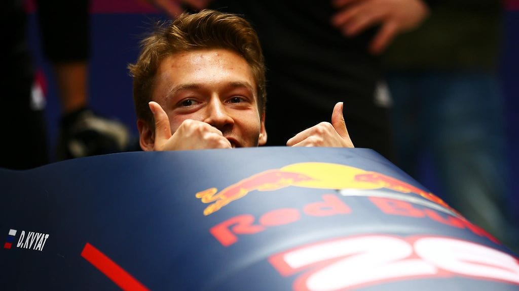 Daniil Kvjat vieraili Sotshin olympialaisten kelkkaradalla keskiviikkona.