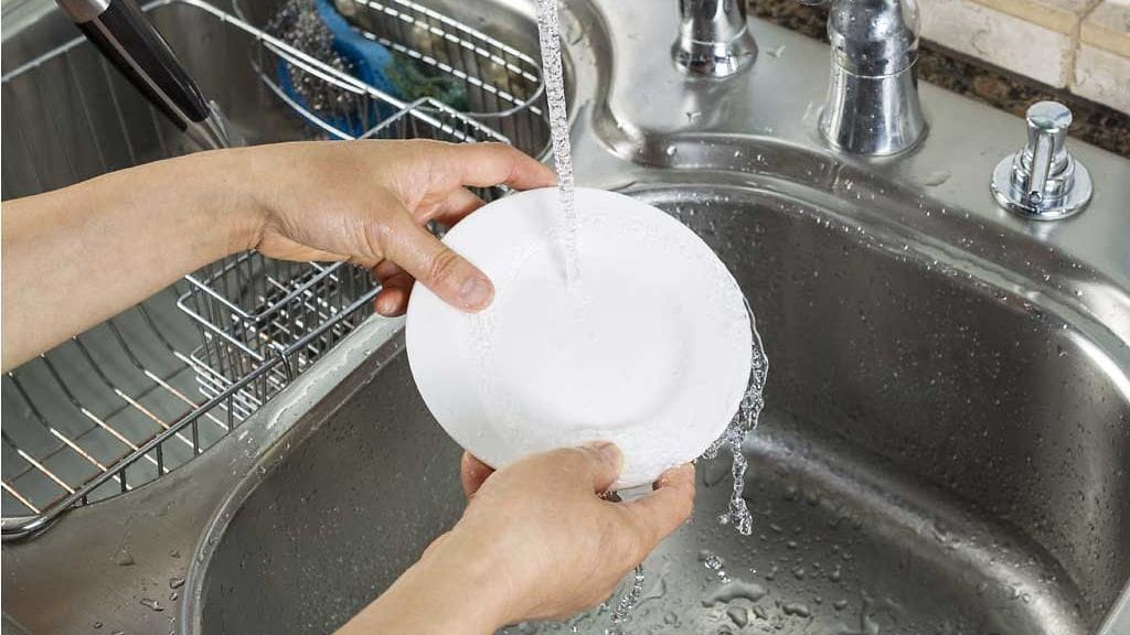 Modernit tiskikoneet selviävät likaisimmistakin astioista.