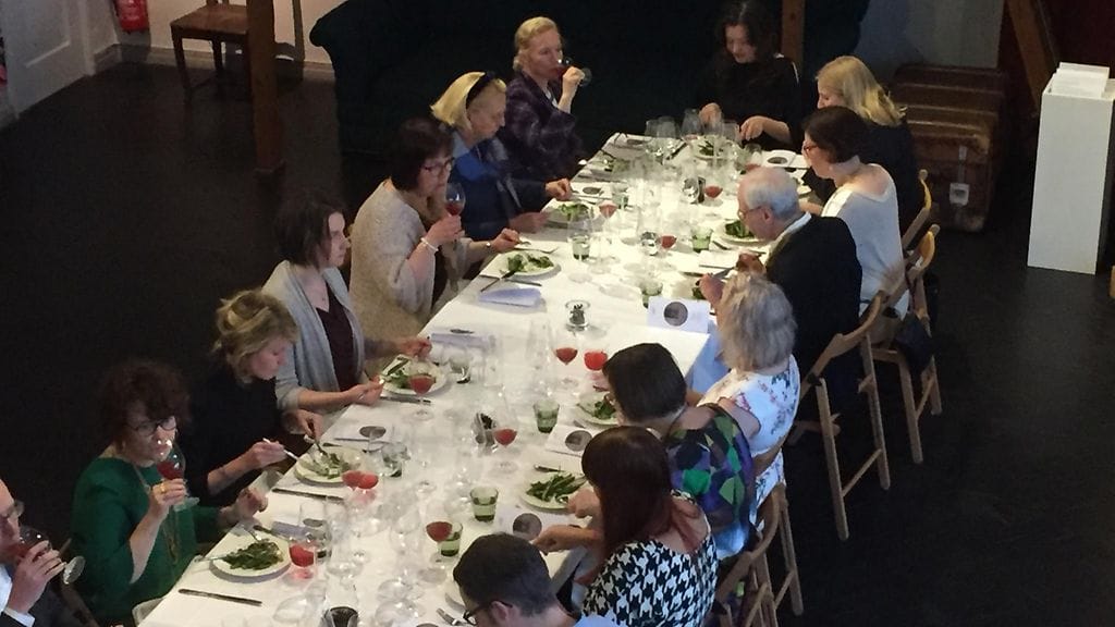 Hiljainen illallinen 3