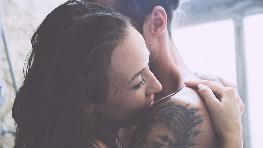 Lämmin ja rakastava suhde on tärkeä kokemus.