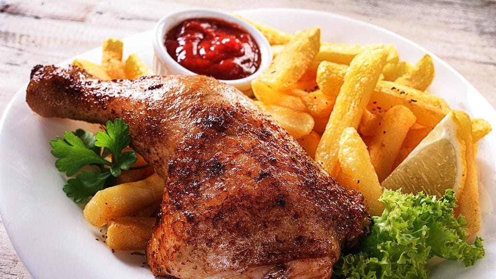 Kari Aihisen mielestä valmiiksi marinoitu broileri maistuu aina samalta.