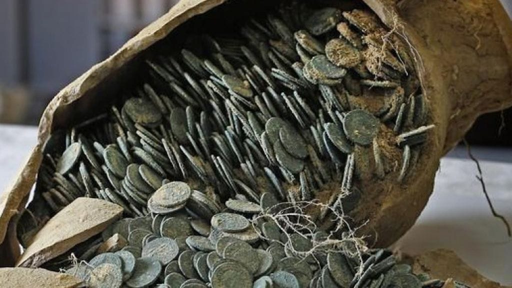 Kolikoiden arvioidaan olevan peräisin 300- tai 400-luvulta.