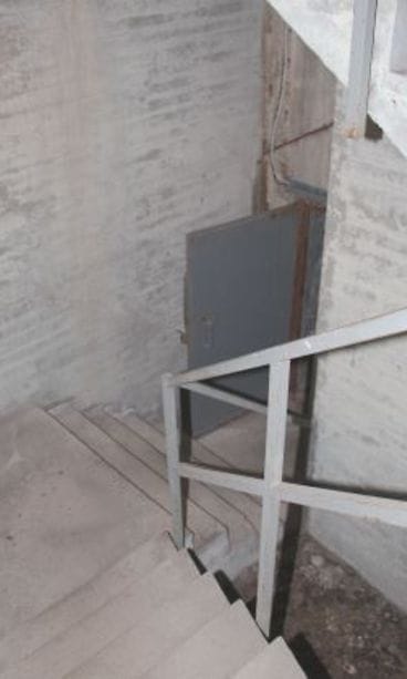 Alkuperainen ulko-ovi