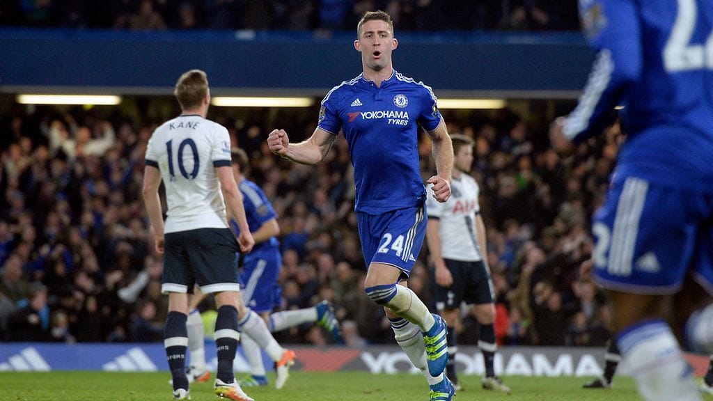 Tästä alkoi Chelsean kiri: Gary Cahill on kaventanut lukemat 1-2:een.