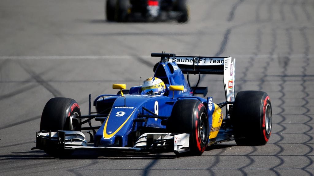 Sauberin Marcus Ericsson vauhdissa Venäjän osakilpailussa.