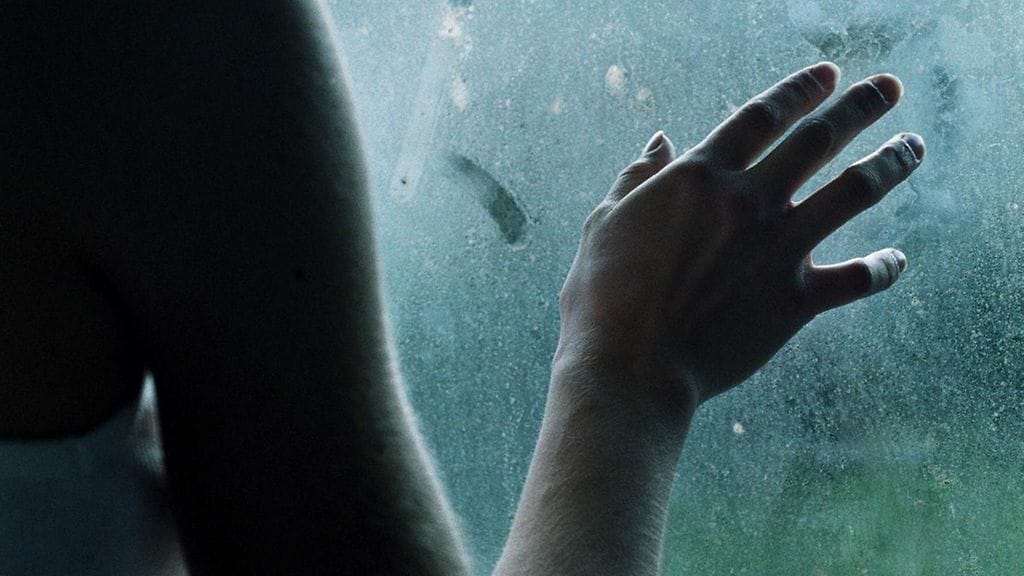 Väsymysoireyhtymälle on ominaista kuukausia tai vuosia kestävä voimakas väsymys ja väsymysalttius ja monimuotoiset muut oireet, kuten muistin heikkeneminen.