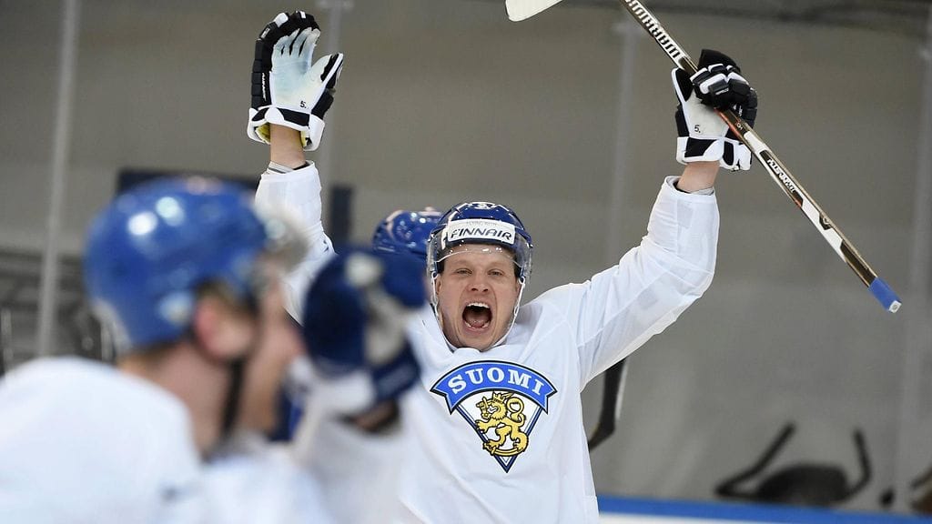 Lasse Kukkonen on pelannut edellisen kerran alkusarjassa Kanadaa vastaan.