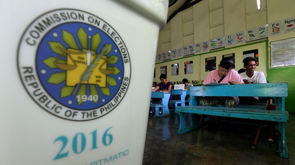 Filippiiniläiset äänestivät Davaon kaupungissa 9.5.2016.