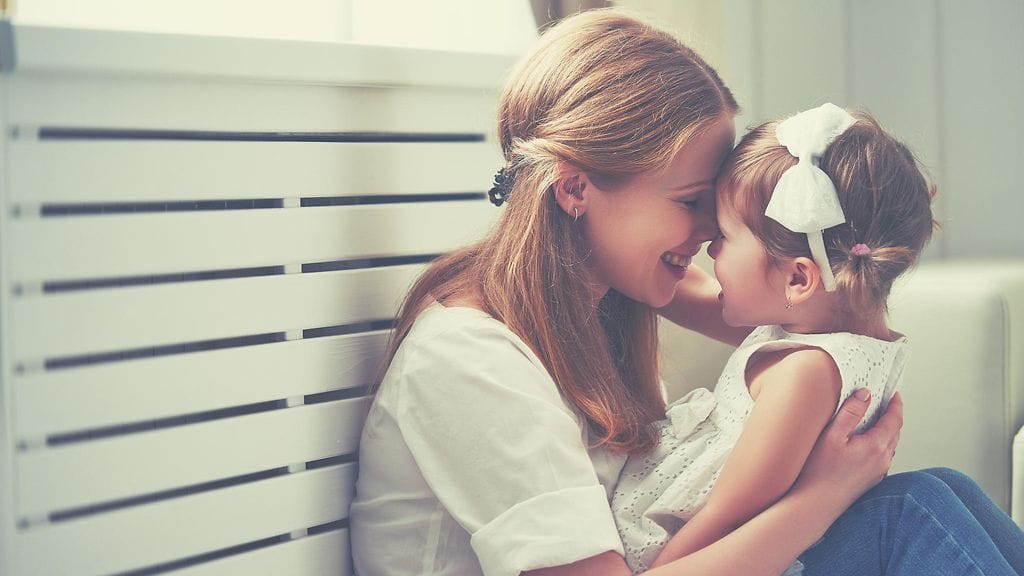äiti ja lapsi