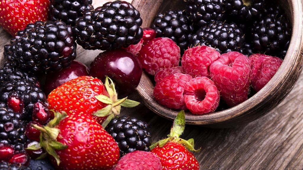 Ulkomaiset pakastemarjat kannattaa kuumentaa ennen käyttöä, mutta tuoremarjoja kuumennussuositus ei koske.
